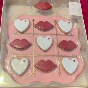 *FLAWED* ~ RACHEL ZOE MAGNETIC TIC TAC TOE GAME ~BEFORE PURCHASING SEE PICTURES